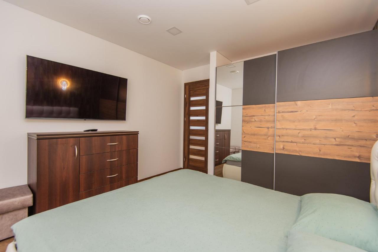 פלאנגה Apartamentai Pas Kaju Senamiestyje Salia Botanikos Parko מראה חיצוני תמונה