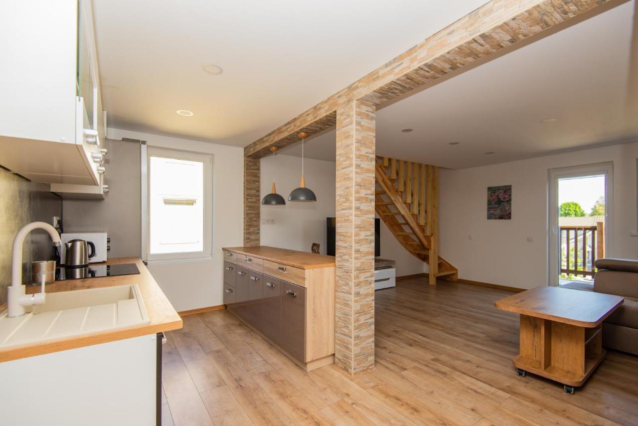 פלאנגה Apartamentai Pas Kaju Senamiestyje Salia Botanikos Parko מראה חיצוני תמונה